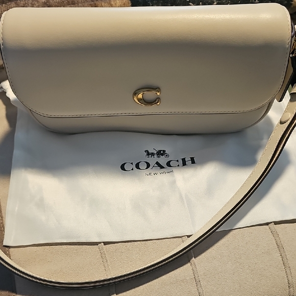Coach Handbags - Coach Beige Leather Shoulder Bag
